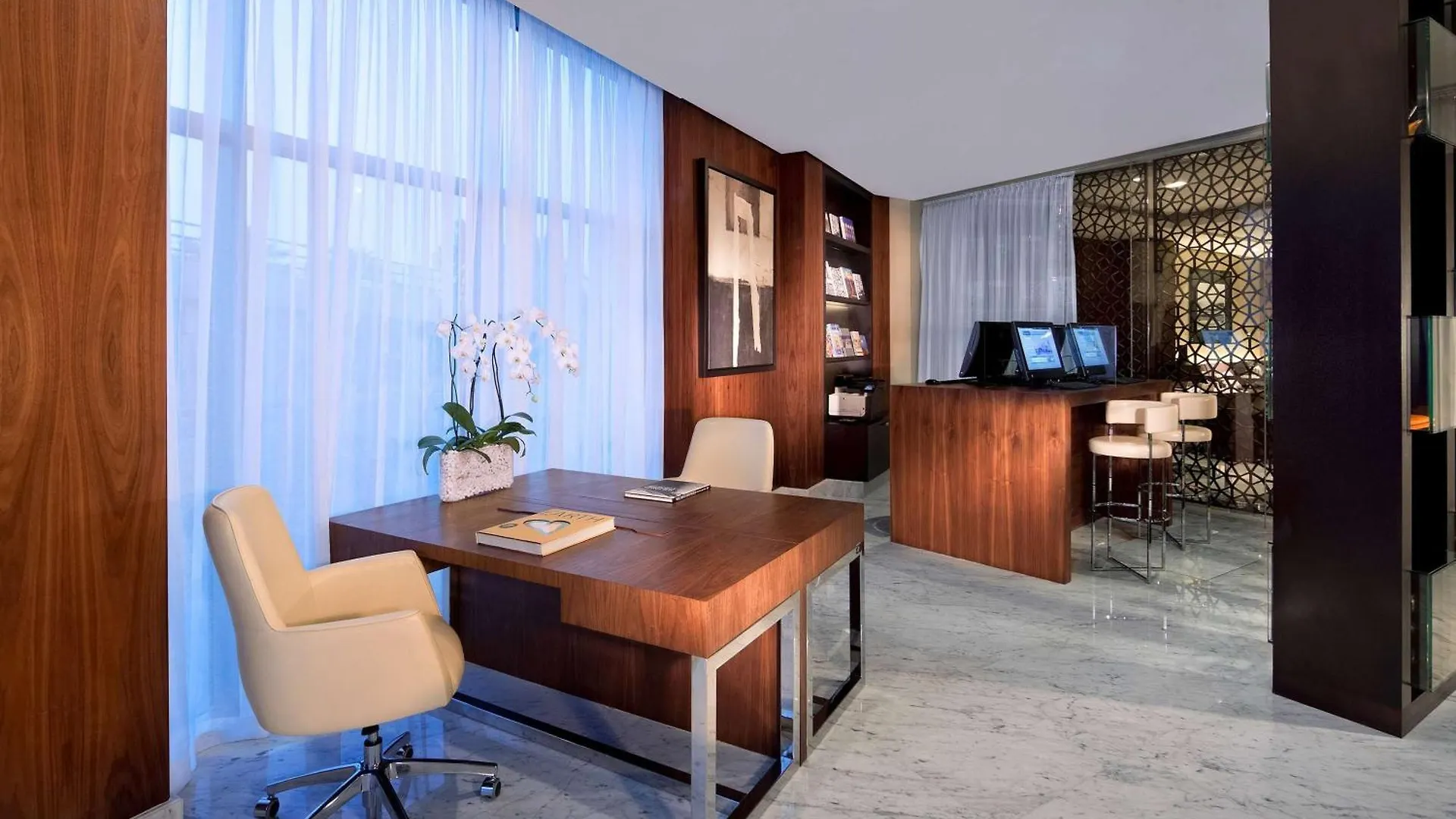 Hotel Pullman Dubai Creek City Centre